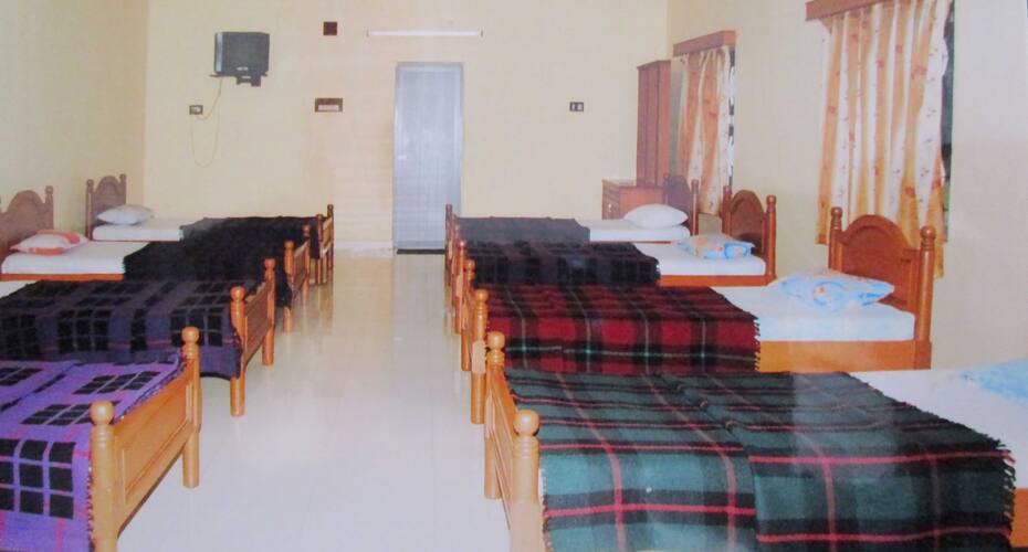 Hotel Yatrinivas, Yelagiri 4